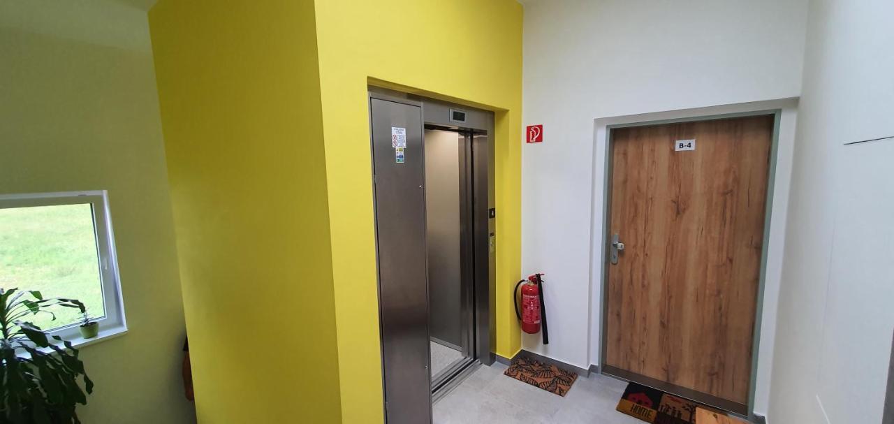 Penthouse Apartman Rezidencia Mineral Бардеевские Купели Экстерьер фото
